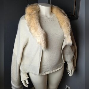 Elegant Cream Poncho with Faux Fur Collar